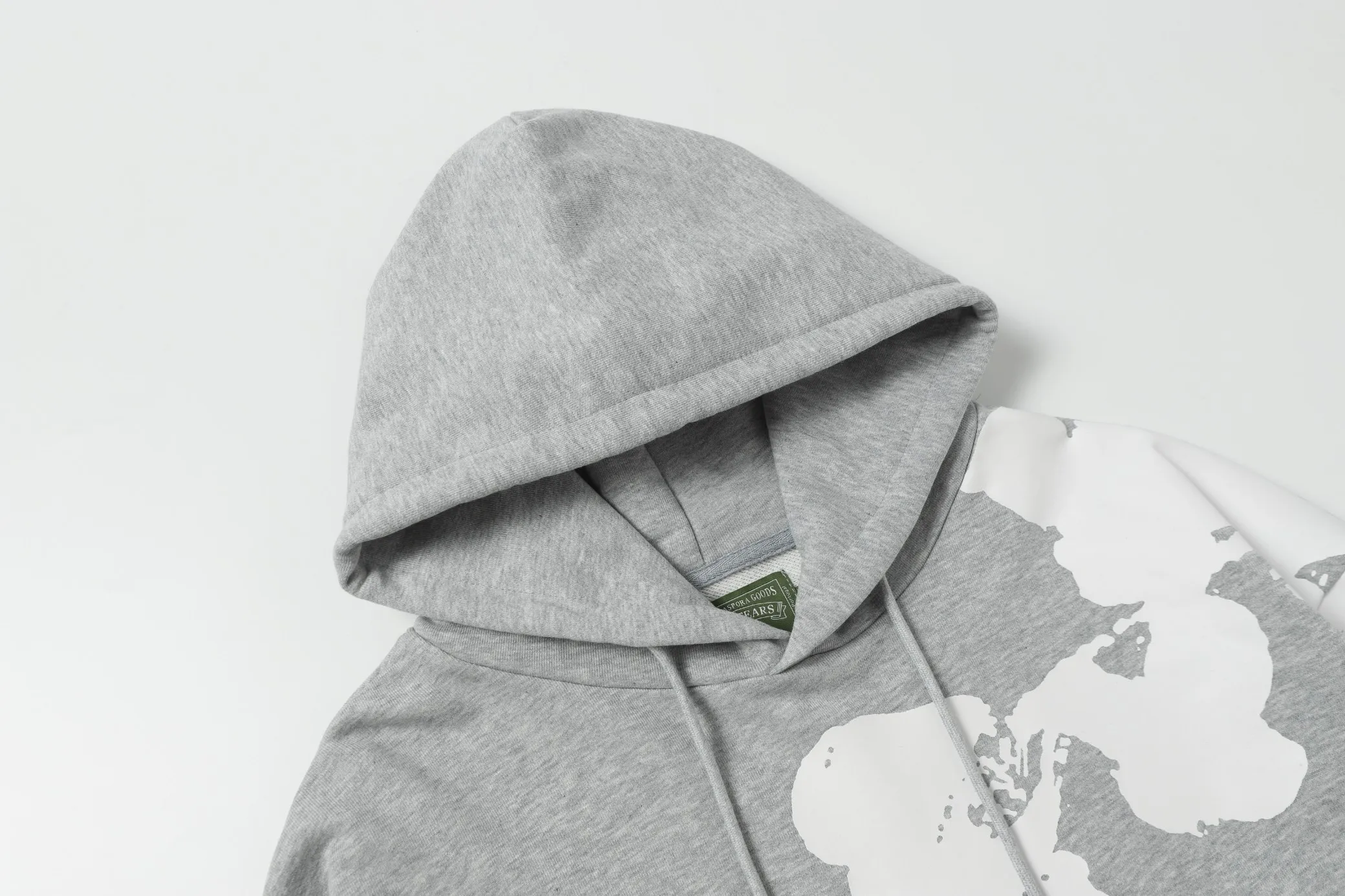 6002# DENIM TEARS Kapok European and American trendy brand high-quality printed hooded sweatshirt set. Terry fabric weighs 380 grams. Threads are customized and dyed in the same color. Color Black Gray Purple Size S-XL